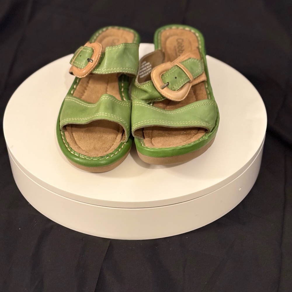 Cobb Hill by New Balance Green Women’s Sandals